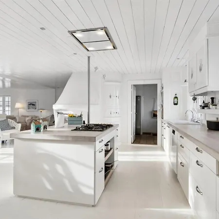 Jeppe - 200m From The Sea By Interhome